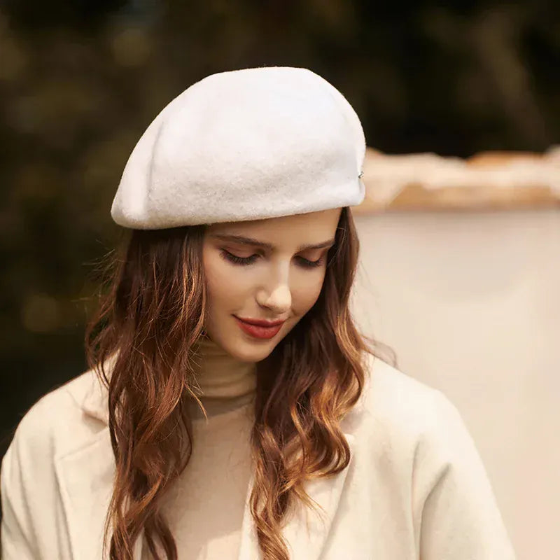 Béret Femme Raffiné avec Broche