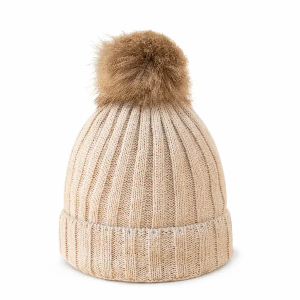 Bonnet Femme en Maille Classique avec Pompon