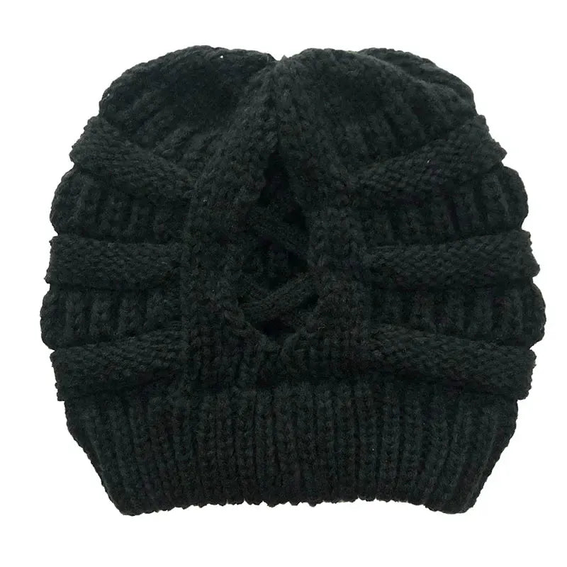 Bonnet Femme Hiver avec Ouverture pour Queue de Cheval