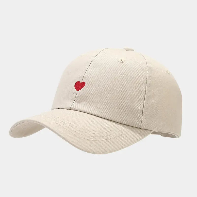 Casquette Minimaliste avec Cœur Brodé