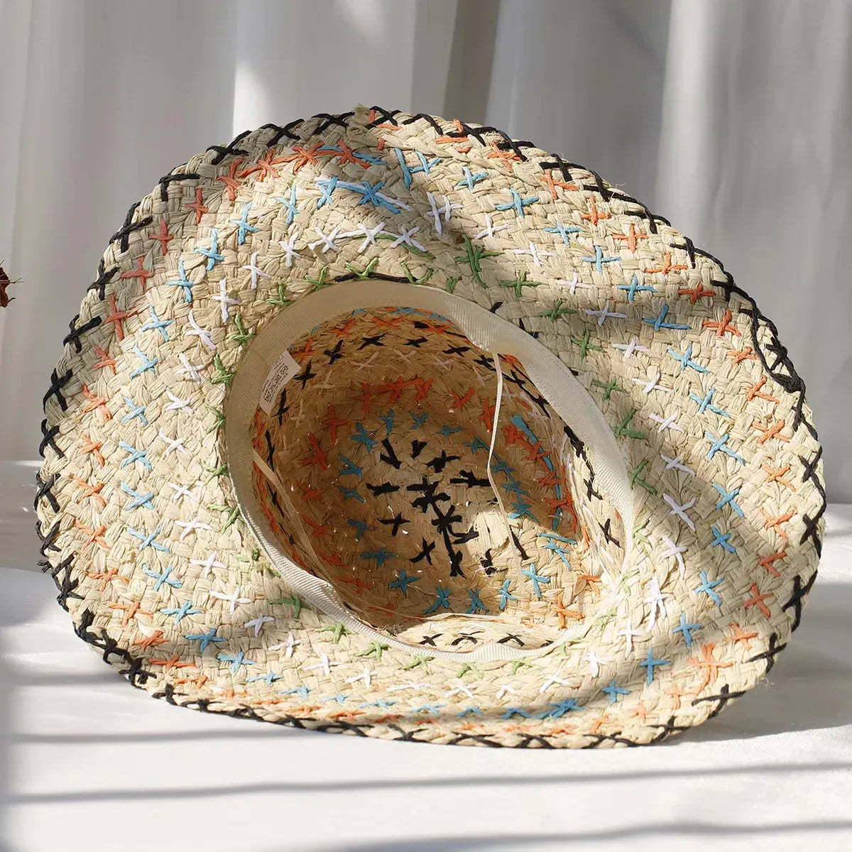 Chapeau de Paille Brodé Authentique